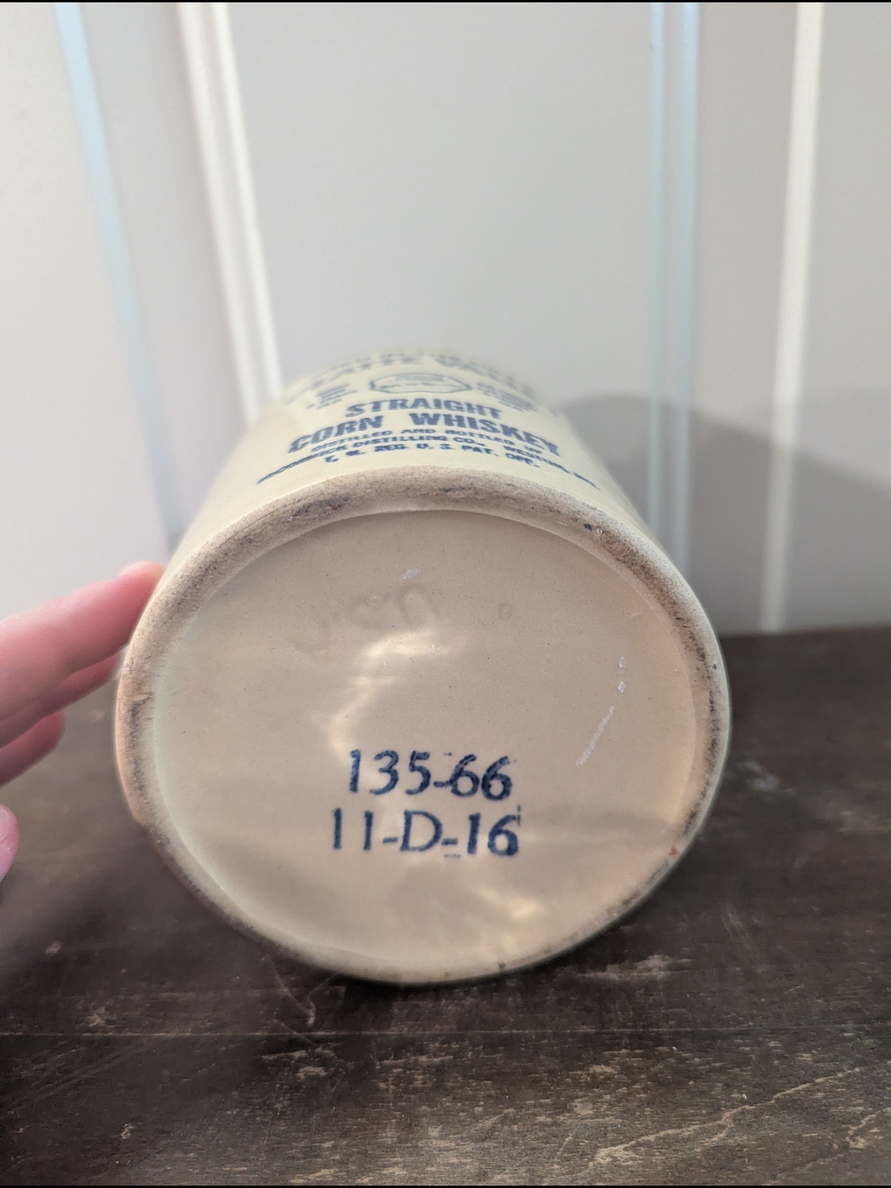 Platte Valley Brown and Cream Stoneware Whiskey Jug - Picture 8 of 8